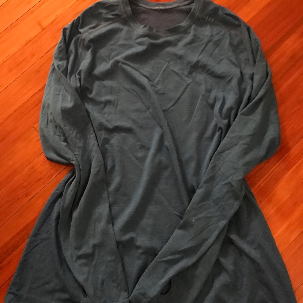 Lululemon Men's Long Sleeve Dark Blue Shirt